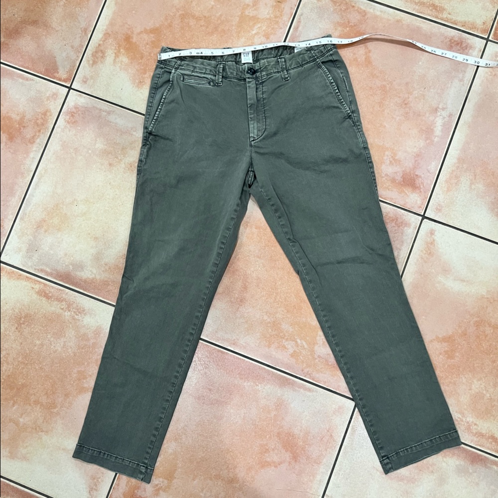 Gap Chino Pants - Slim 33x30